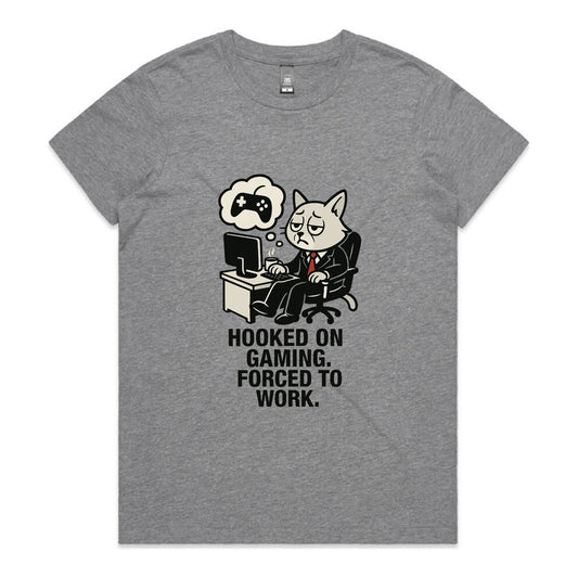 Hooked on Gaming – Women’s Cat Tee