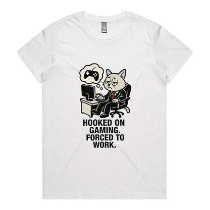 Hooked on Gaming – Women’s Cat Tee
