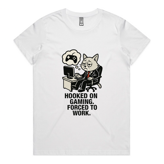 Hooked on Gaming – Women’s Cat Tee