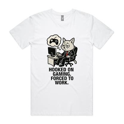 Hooked on Gaming – Cat Gamer Tee