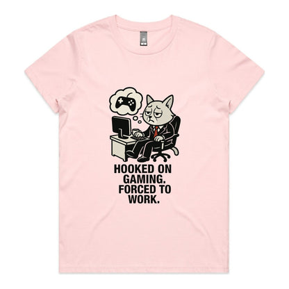 Hooked on Gaming – Women’s Cat Tee